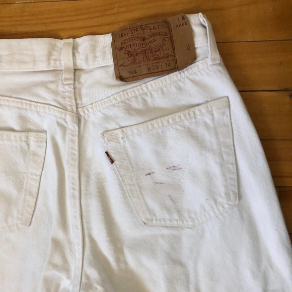 White Levi's 501 Jeans - Picture 2 of 3